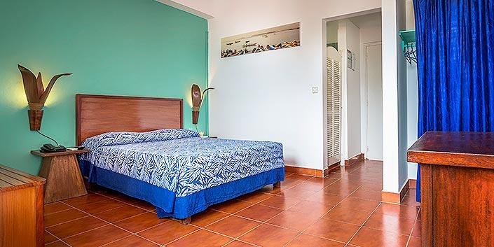 Hotel La Madrague Dakar Buitenkant foto